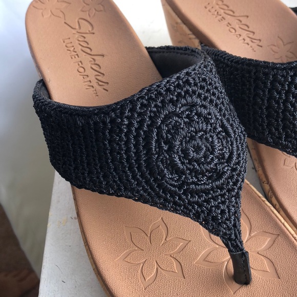 skechers crochet sandals